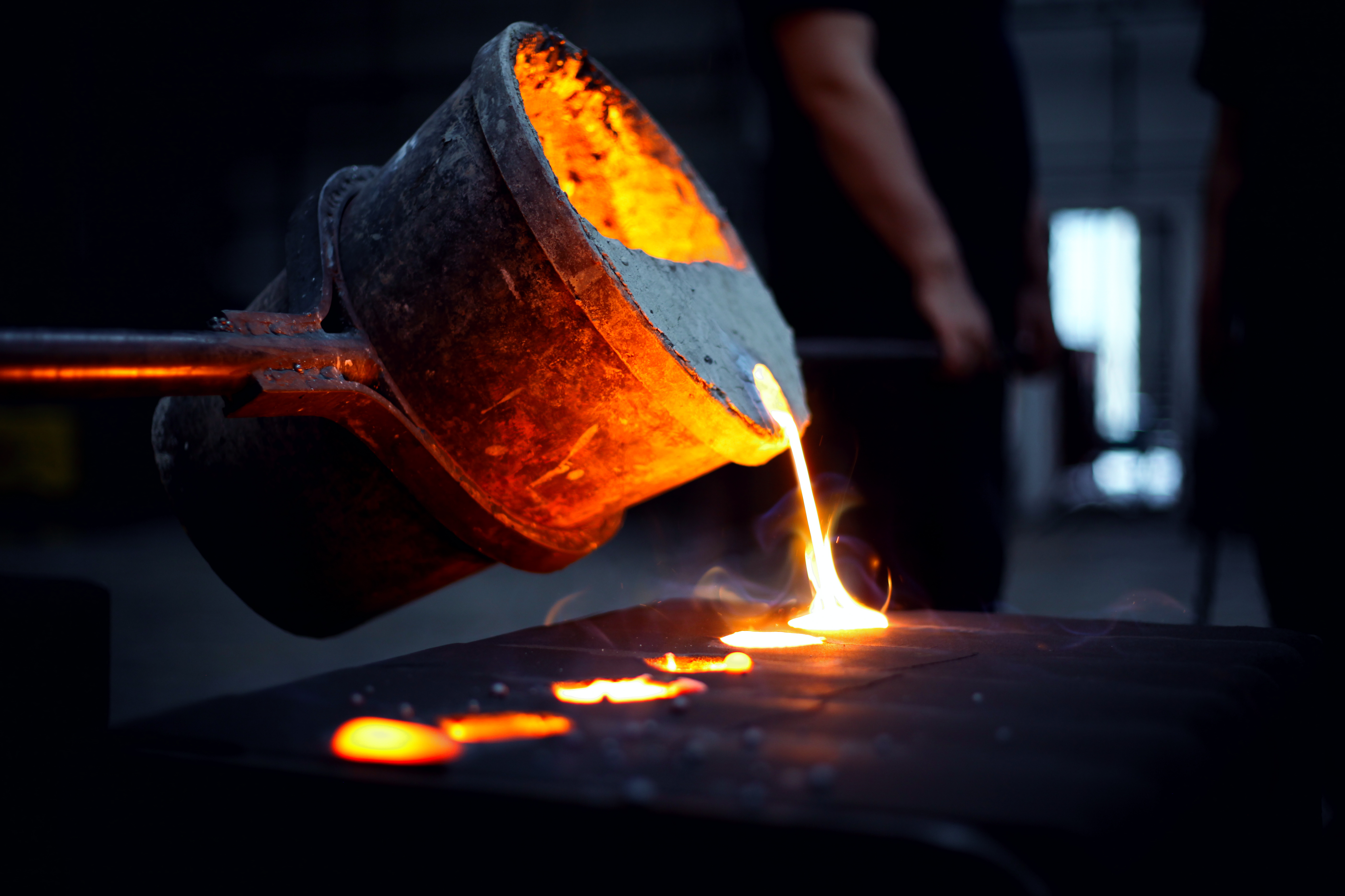 BCL Foundry — Molten Metal Pouring